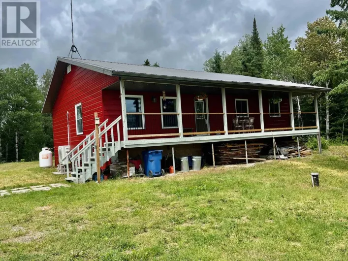 101 Adams RD, Oxdrift