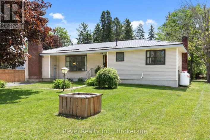 101 BOLSOVER ROAD, Kawartha Lakes