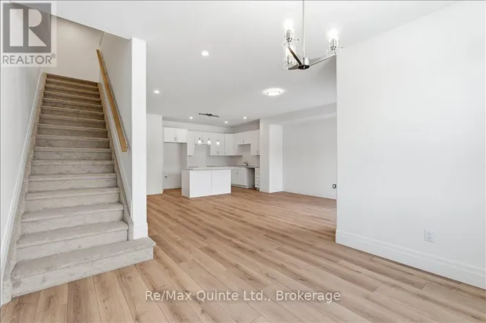 101 BUCHANAN AVENUE, Prince Edward County