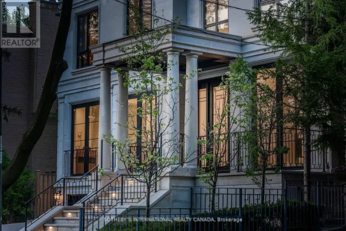 101 DUNLOE ROAD, Toronto