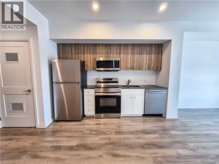 101 GOLDEN EAGLE Road Unit# 511, Waterloo
