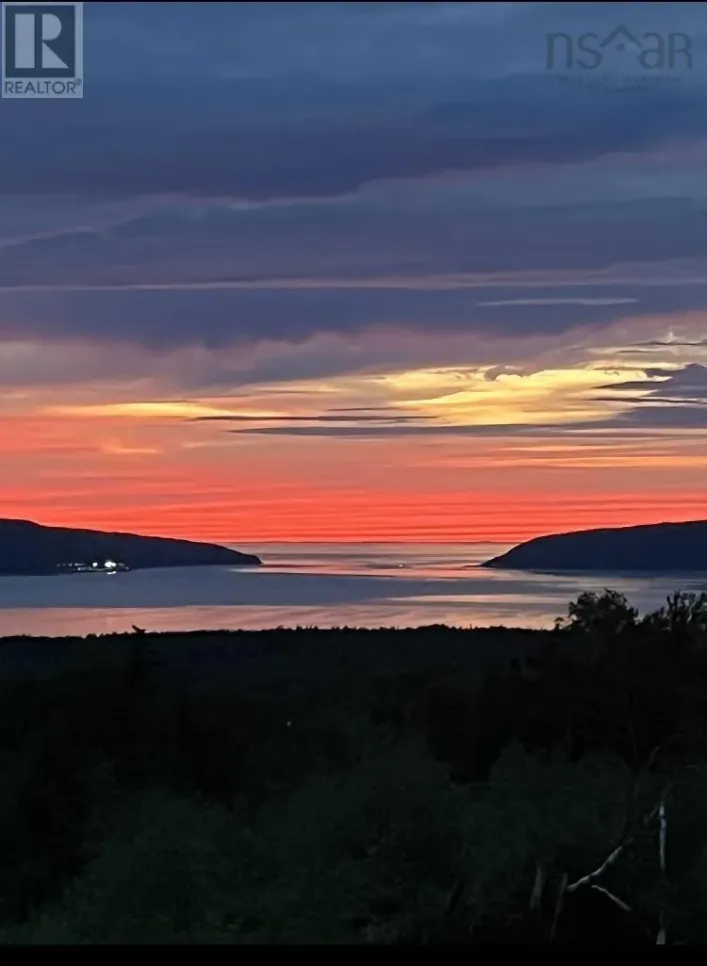 101 Highway, Smiths Cove