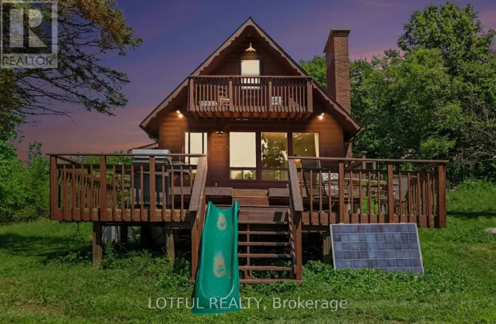 101 MABERLY STATION ROAD, Tay Valley