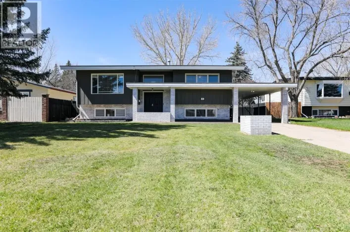 101 Mcgill Boulevard W, Lethbridge