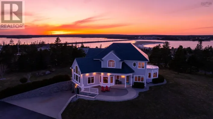 101 McGray Avenue, North East Point