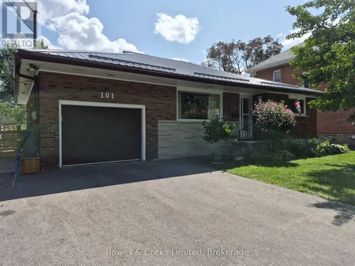101 RUSSELL STREET, Kawartha Lakes