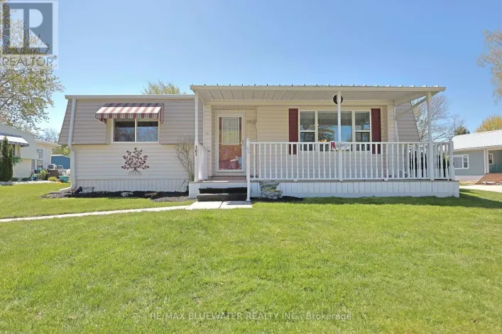 101 SHANNON BOULEVARD, South Huron