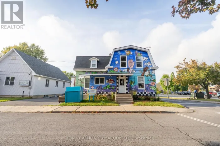 101 THIRD STREET W, Cornwall