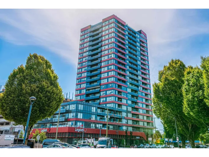 1011 10626 CITY PARKWAY, Surrey