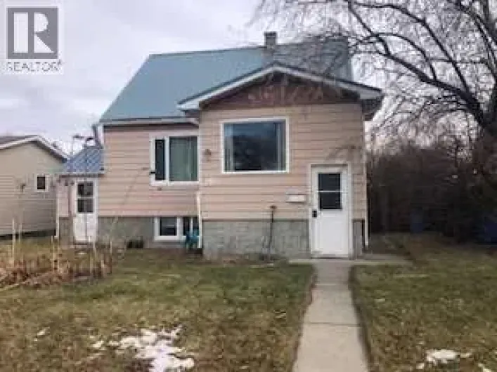 1011 11 Street S, Lethbridge