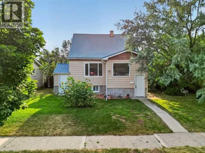 1011 11 Street S, Lethbridge
