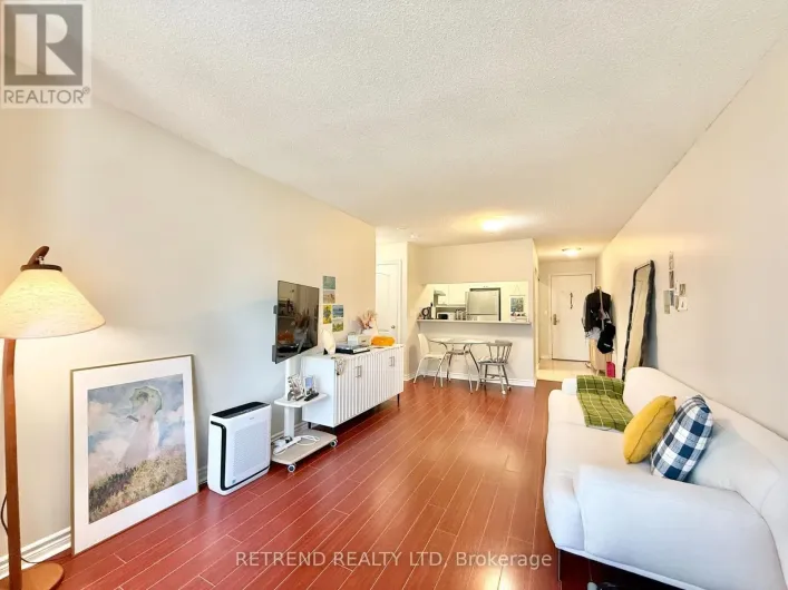 1011 - 18 SOMMERSET WAY, Toronto