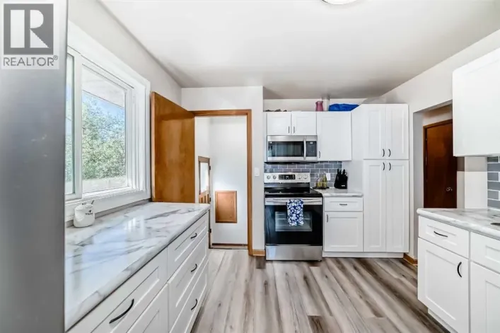 1011 18A Street NE, Calgary