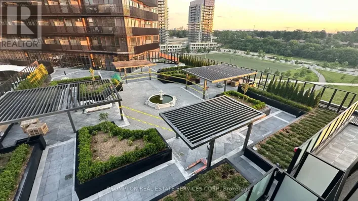 1011 - 75 BILLES HEIGHTS, Toronto