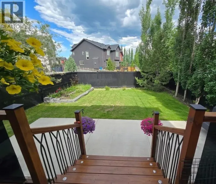 1011 Kings Heights Road SE, Airdrie