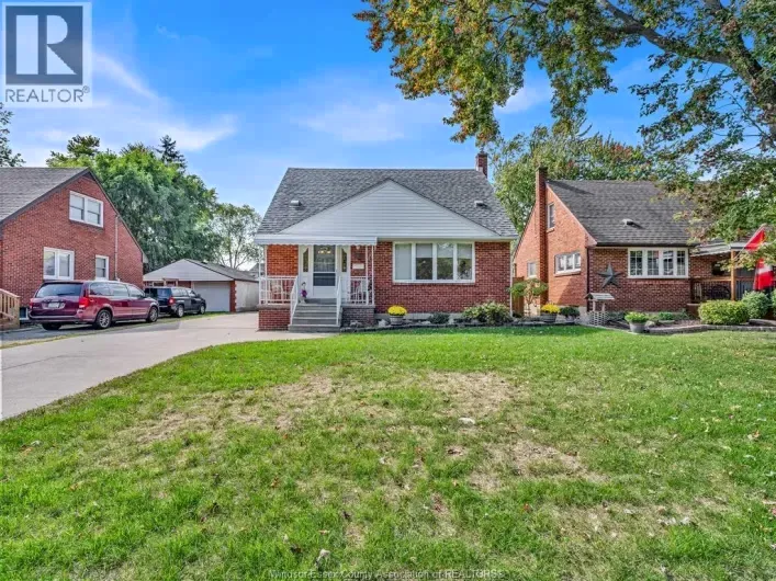 1011 PARKVIEW, Windsor