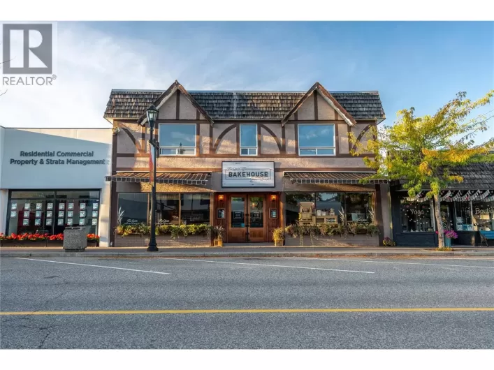 10110 Main Street, Summerland