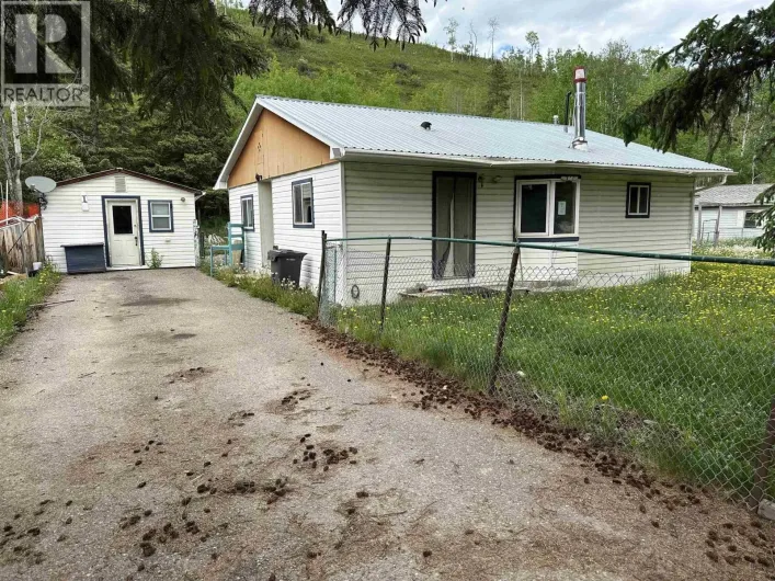 10111-10113 BEATTIE DRIVE, Hudsons Hope