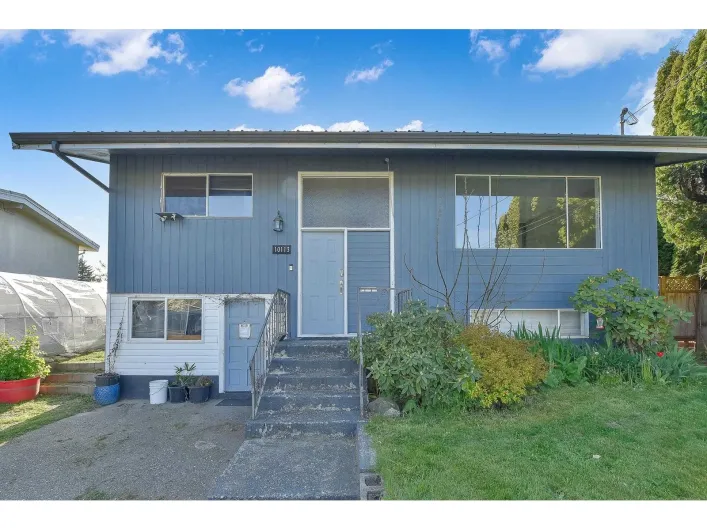 10113 MANOR DRIVE|Fairfield Island, Chilliwack