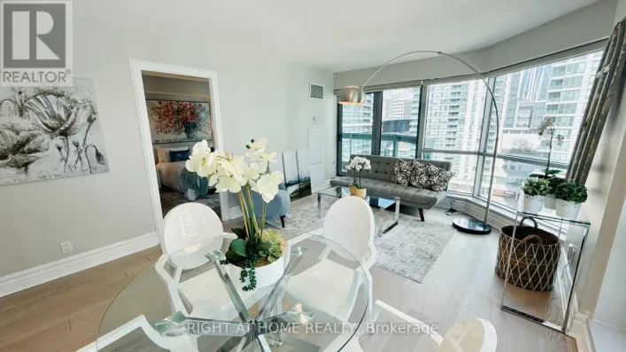 1012 - 10 QUEENS QUAY W, Toronto
