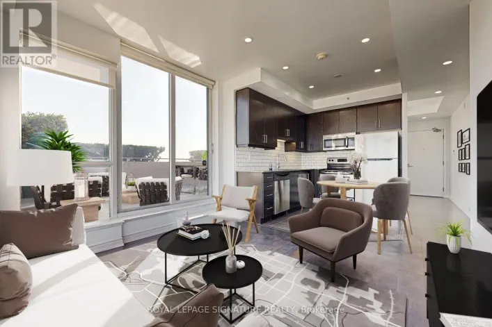 1012 - 15 JAMES FINLAY WAY, Toronto