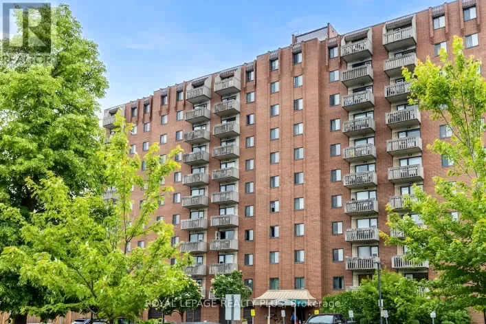 Apartment for sale: 1012 - 6720 GLEN ERIN DRIVE, Mississauga