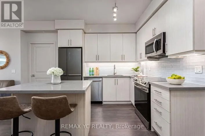 1012 - 75 ONEIDA CRESCENT, Richmond Hill