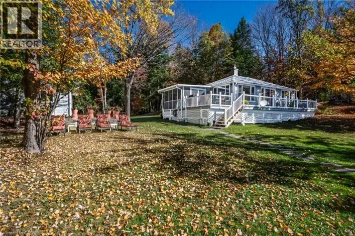 House for sale: 1012 ARMSTRONG Road, Gravenhurst