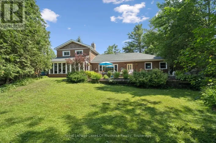 1012 GREY STREET, Muskoka Lakes