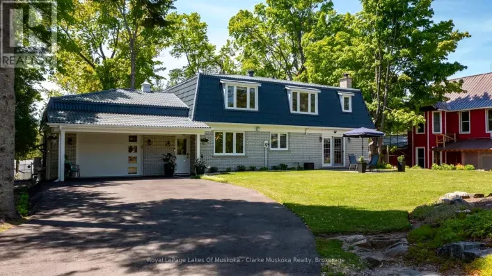 1012 MILL STREET, Muskoka Lakes