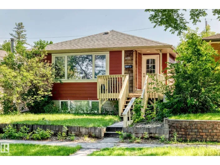 House for sale: 10139 74 ST NW, Edmonton