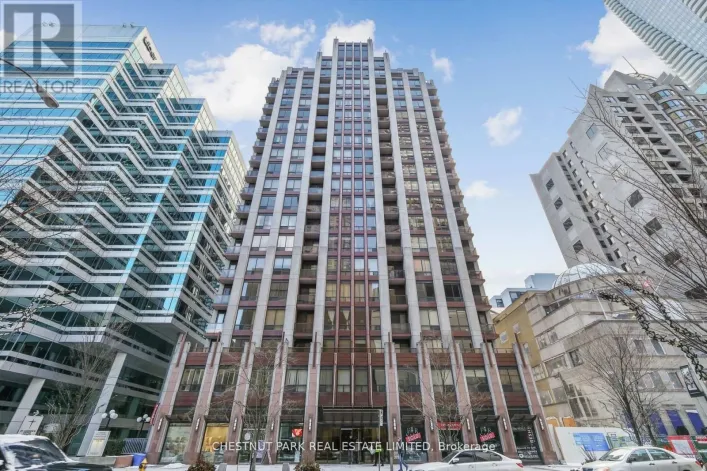Apartment for sale: 1014 - 85 BLOOR STREET E, Toronto