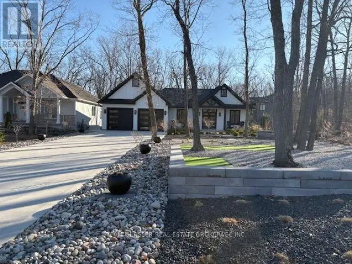 10143 PINERY BLUFFS ROAD, Lambton Shores