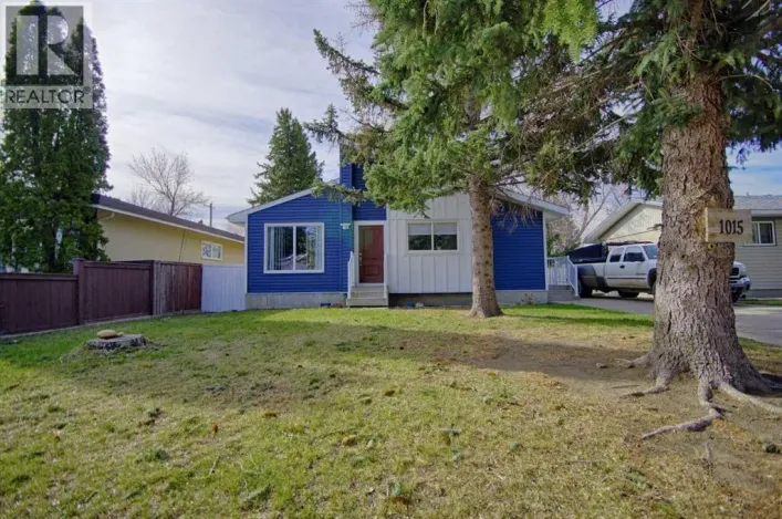 1015 19 Avenue, Coaldale