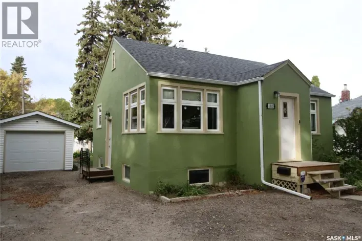 House for sale: 1015 H AVENUE N, Saskatoon