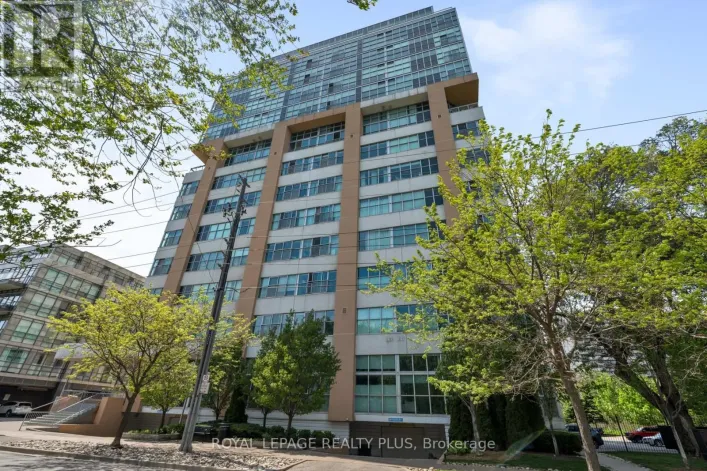 1016 - 2 FIELDWAY ROAD, Toronto