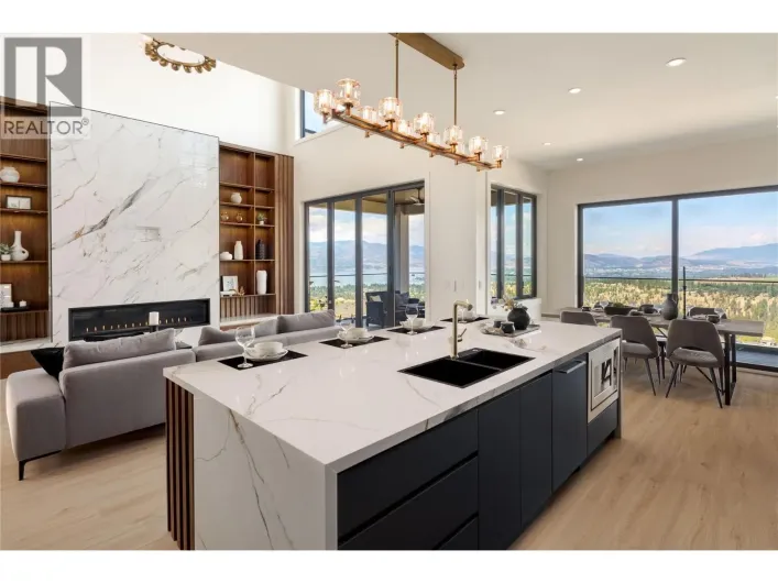 1016 EMSLIE Street, Kelowna