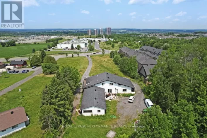 House for sale: 1016 OLD MONTREAL ROAD, Ottawa
