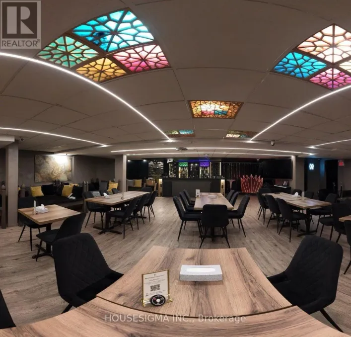 10165 YONGE STREET, Richmond Hill