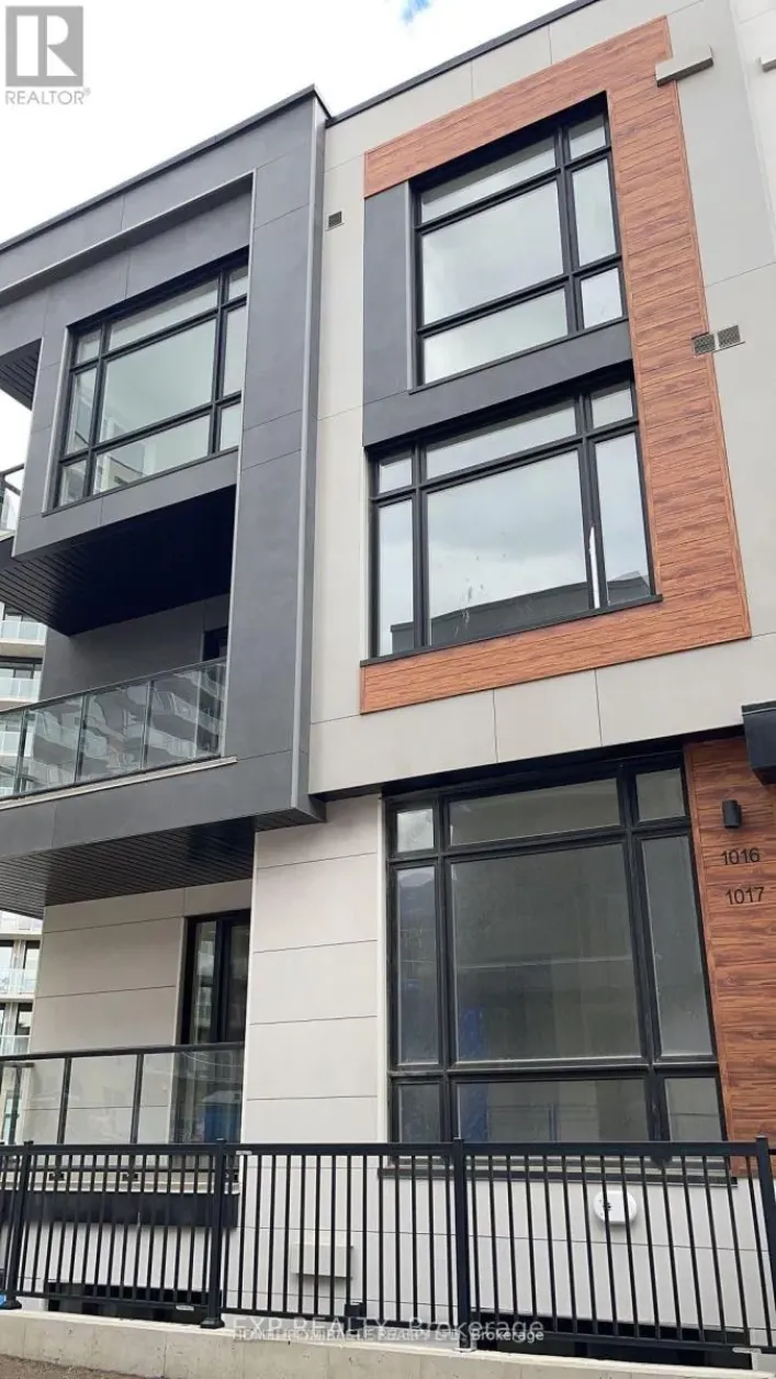 1017 - 14 DAVID EYER ROAD, Richmond Hill