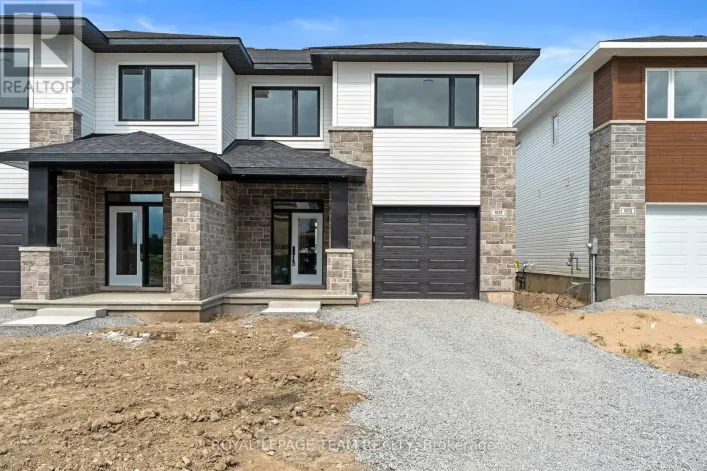 1017 MOORE STREET, Brockville