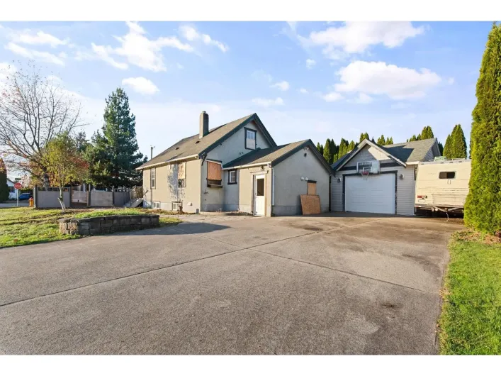 10172 KENT ROAD|Fairfield Island, Chilliwack