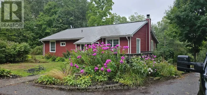 10175 41 HIGHWAY, Addington Highlands