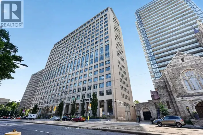 Apartment for sale: 1018 - 111 ST CLAIR AVENUE W, Toronto