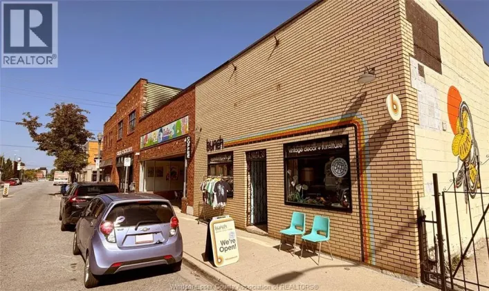 1018 DROUILLARD ROAD, Windsor