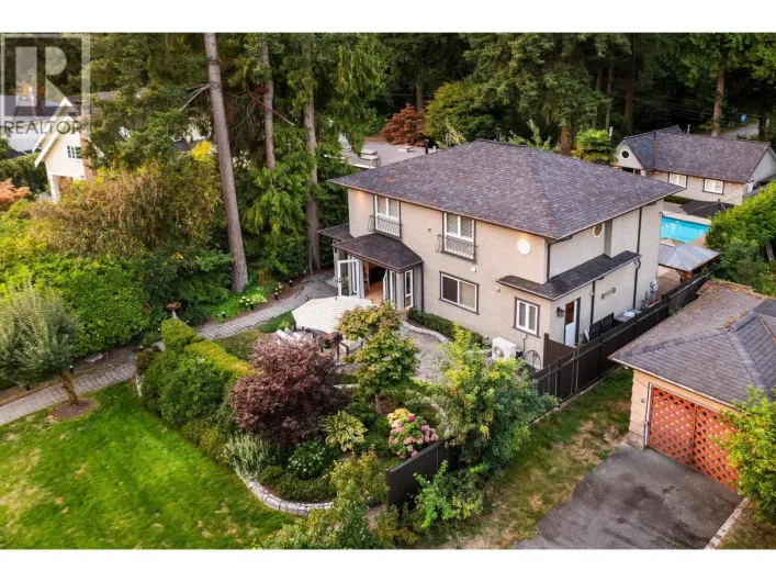 1018 W 19TH STREET, North Vancouver