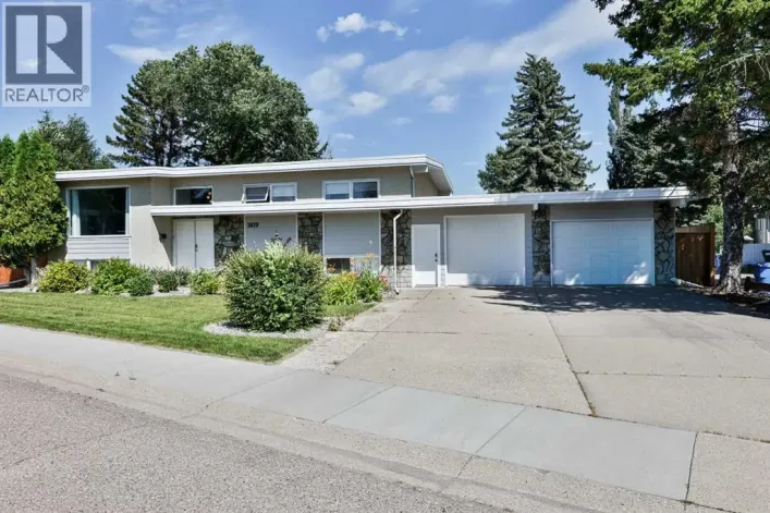 1019 Glacier Drive S, Lethbridge