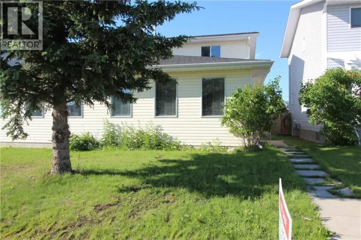 1019 Smith Avenue, Crossfield