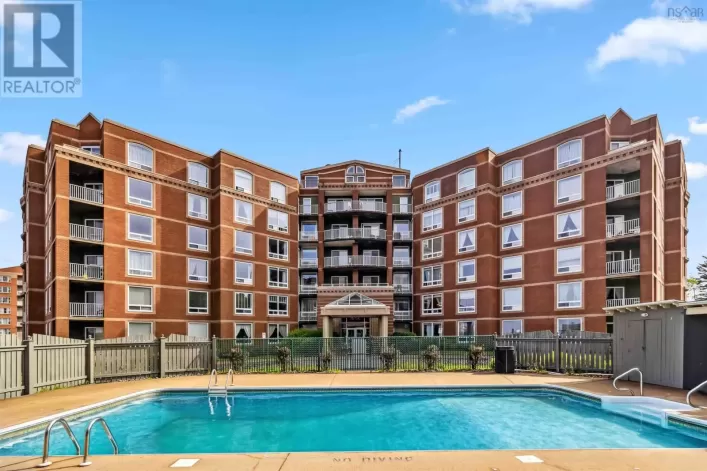 102 10 Regency Park Drive, Halifax