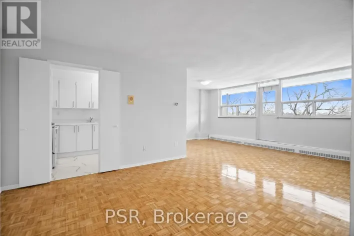 102 - 100 ROWENA DRIVE, Toronto